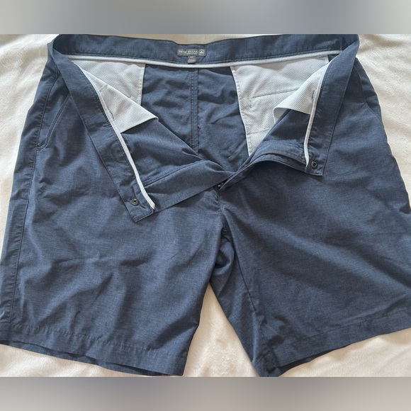 Peter Millar Crown Sport Shackleford PM Maze Performance Hybrid Short - Picture 3 of 5